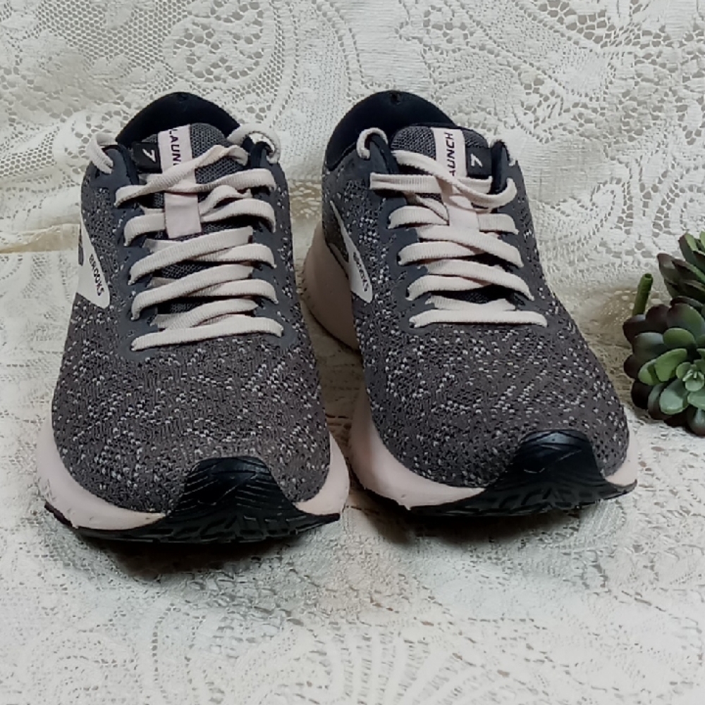 Brooks Launch 7 Women's Gray Athletic Shoes Size 8B 1203221B062